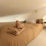Estudio Boutique Arenal - Cama Buhardilla