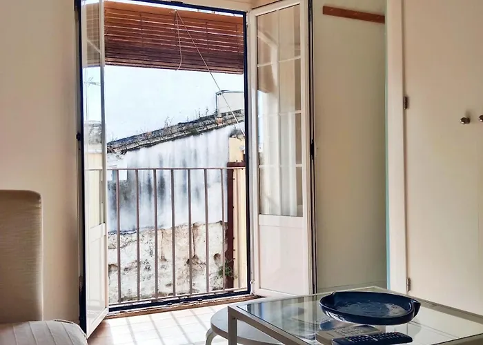 Estudio Boutique Arenal - Cama Buhardilla * Jerez de la Frontera